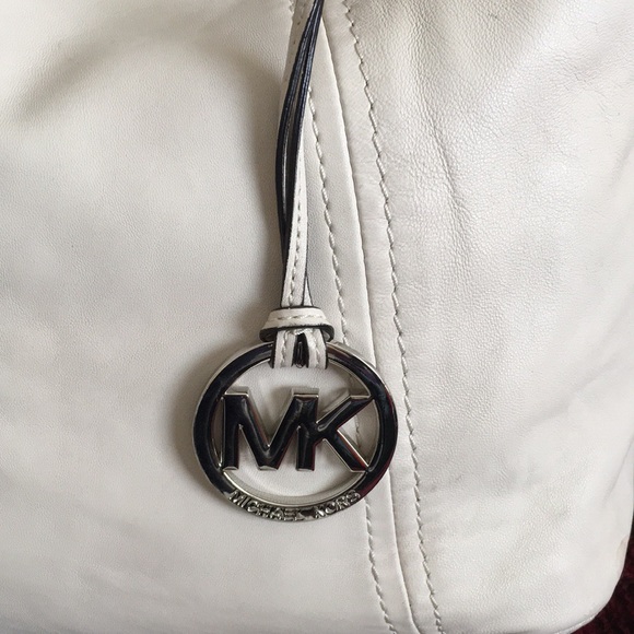 MICHAEL KORS HOBO - Picture 2 of 8